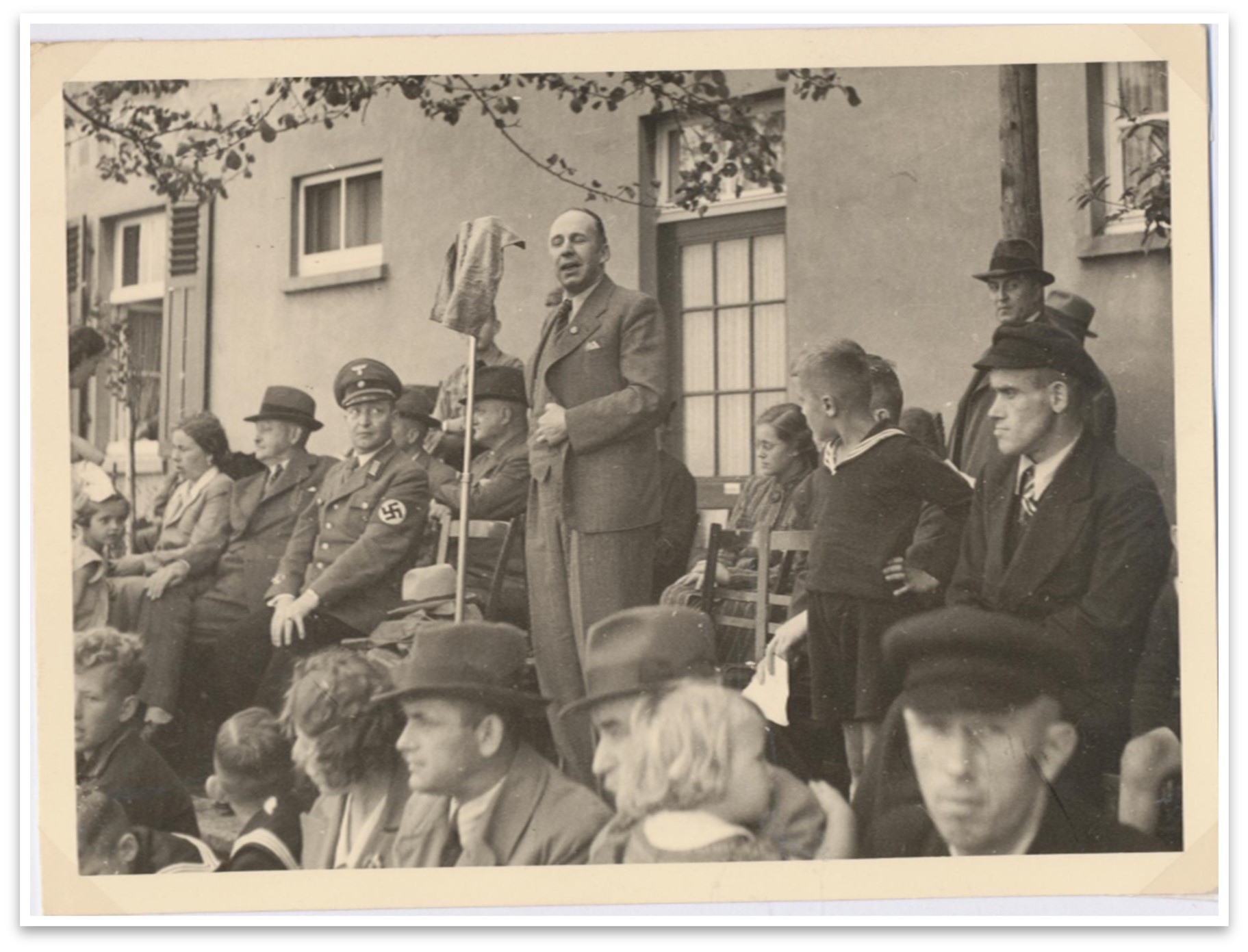 Foto: Nationalsozialisten in der Zechensiedlung (KAW, S 5 Ahlen, 259)