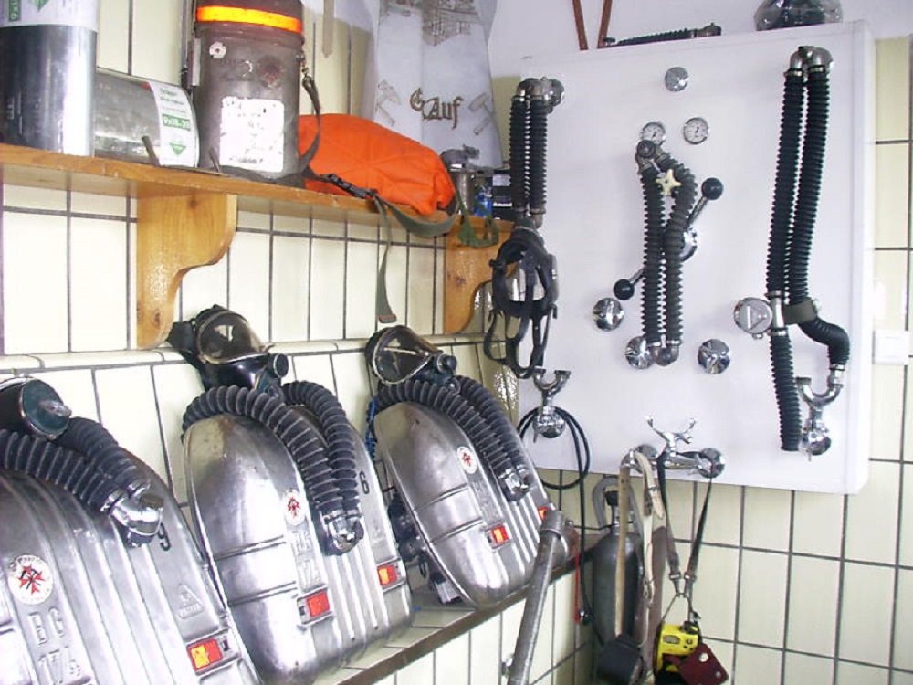 Foto: Arbeitsmaterial im Grubenwehrmuseum