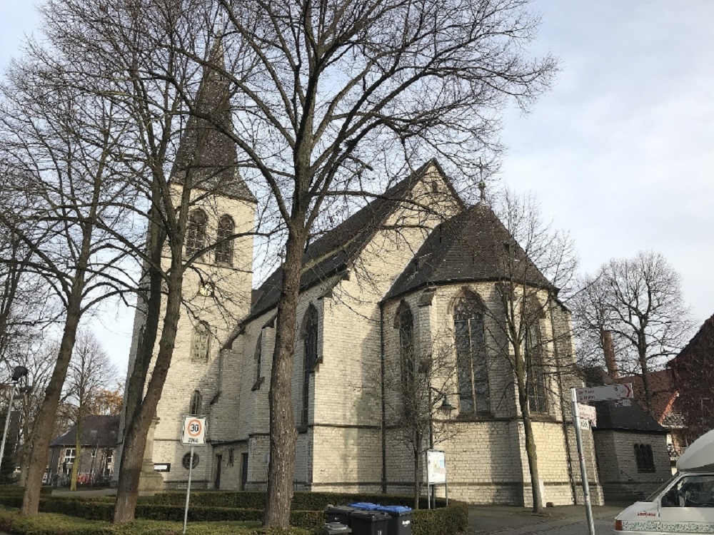 Foto: St. Lambertus Kirche Dolberg Aussenansicht