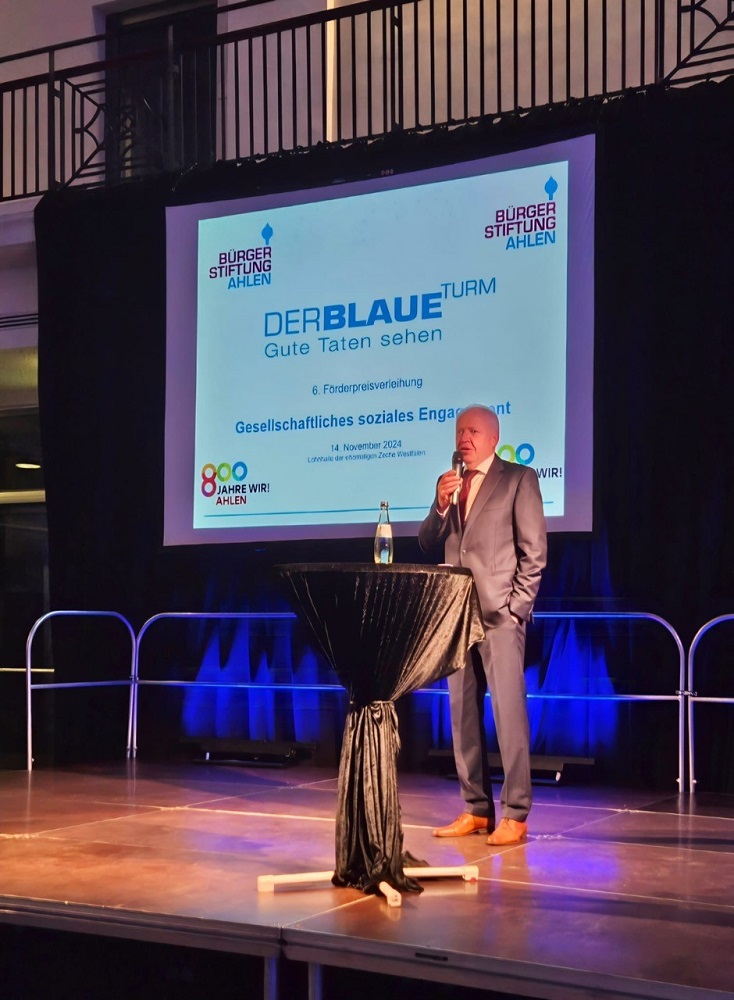 Wie schon vor zwei Jahren wird auch der diesjährige Förderpreis „Der Blaue Turm“ der Bürgerstiftung im Rahmen einer feierlichen Veranstaltung im November in der Lohnhalle der Zeche Westfalen vergeben.