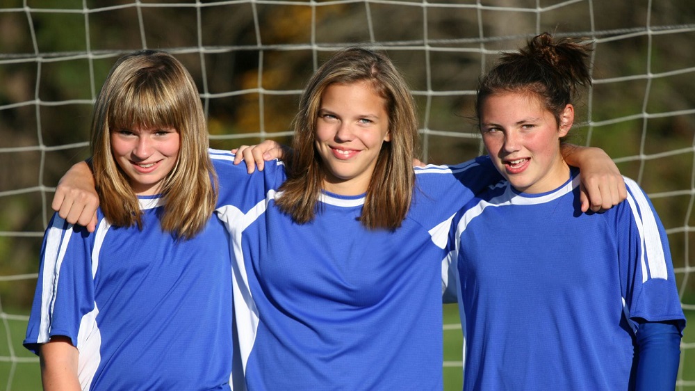 Teamgeist zeigen, Freundschaften knüpfen und jede Menge Fußballspaß erleben.