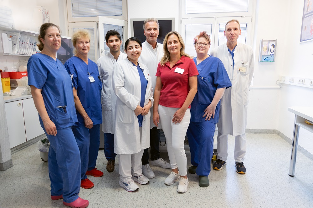 (v.l.) Kathrin Nölle, Monika Liermann, Ivan Ibrahim, Jumana Kulicki, Hansjörg Ullerich, Irene Klemm, Claudia Stecher und Frank Klammer