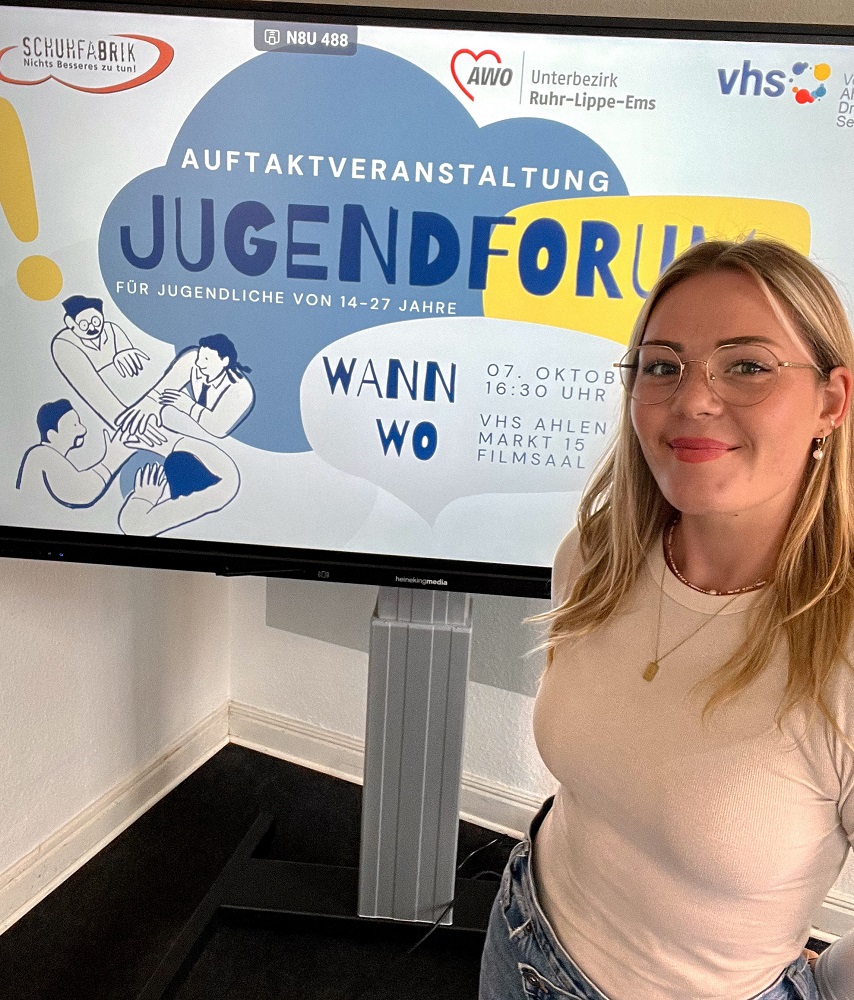 Lara Holz lädt zur Auftaktveranstaltung am 7. Oktober