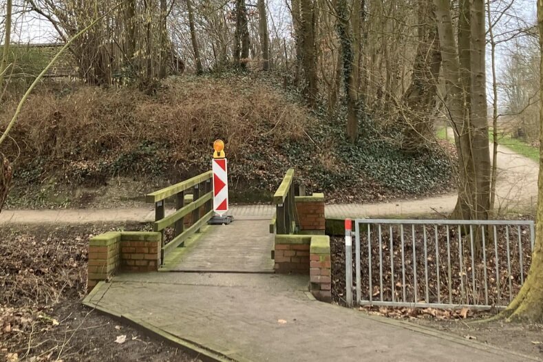 Neue Brücke über den Kälberbach