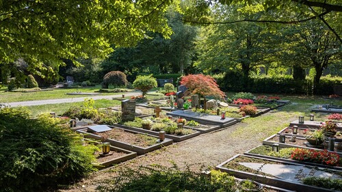 Foto: Erdreihengrab auf dem Ostfriedhof