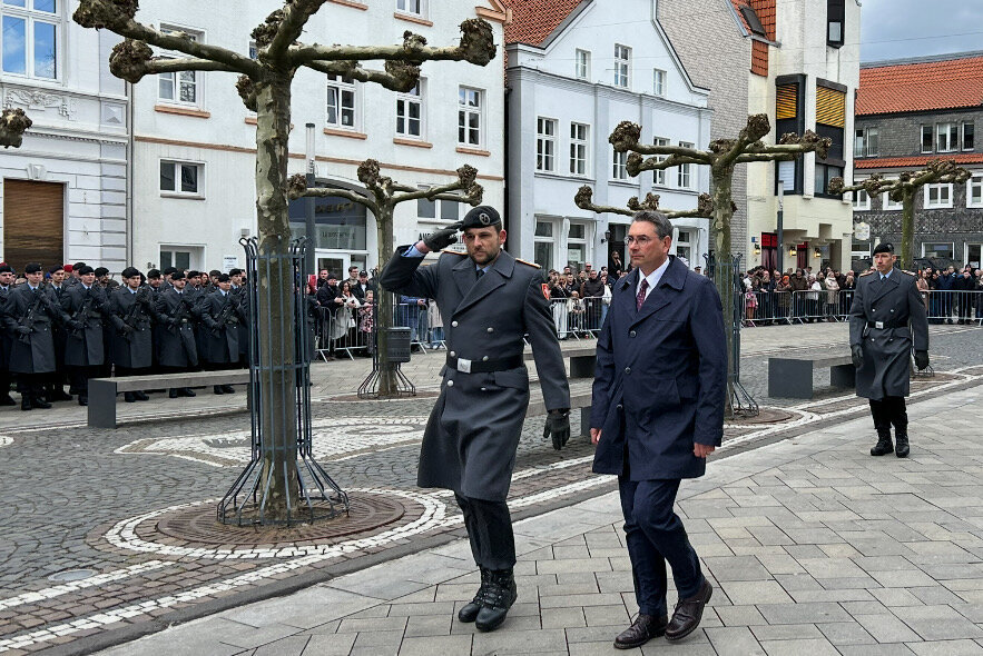 Gelöbnis auf dem Marktplatz als Zeichen der Wertschätzung