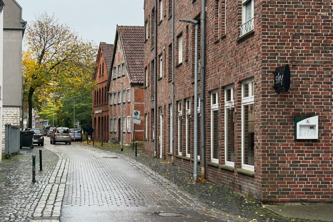 Hellstraße bekommt neues Straßenpflaster