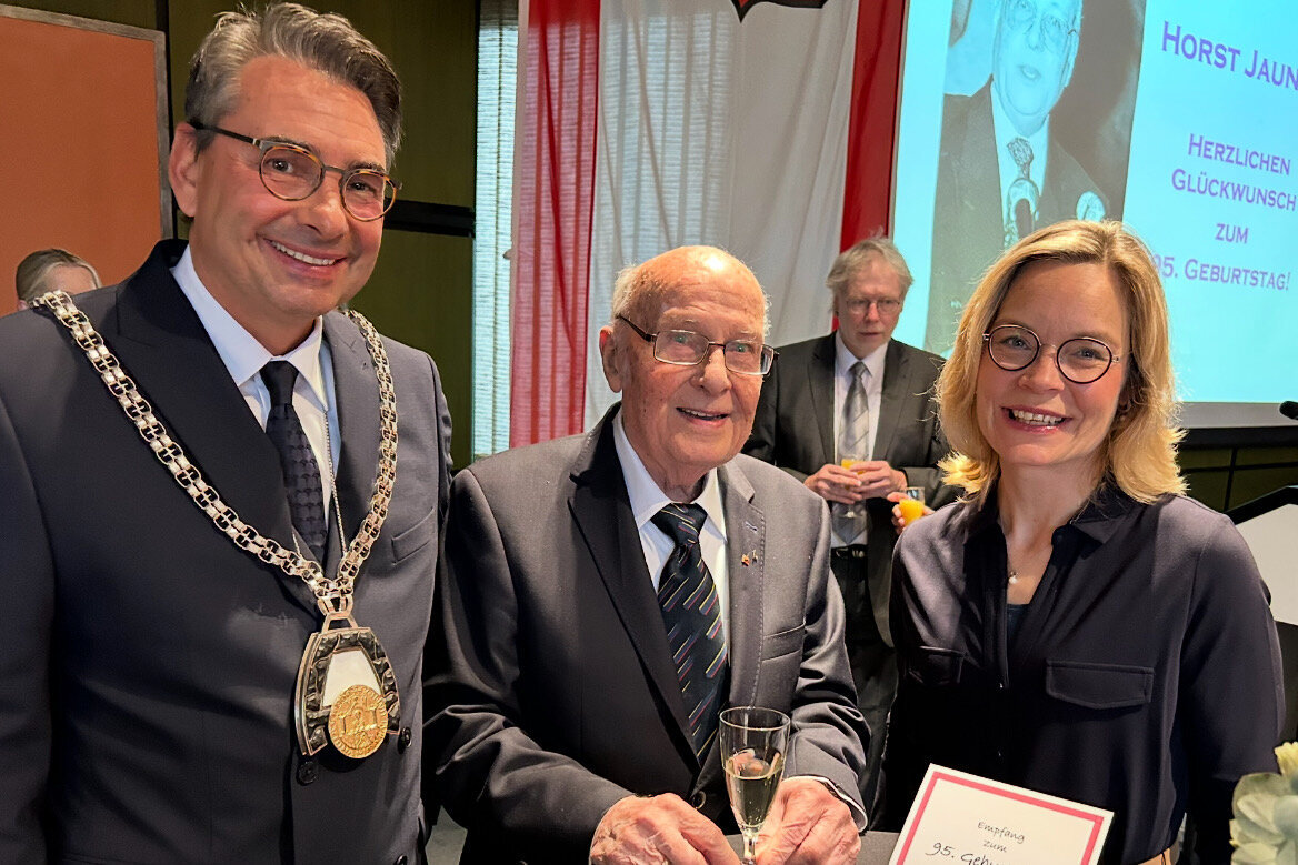 Herzlichen Glückwunsch, Horst Jaunich!