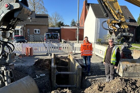 Foto: Frank Feldmann und Ludger Brinkmann auf einer Baustelle