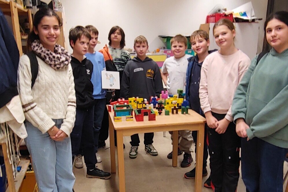 Kreativer Minecraft-Workshop begeistert junge Tüftler im JuK-Haus
