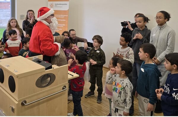 Foto: Weihnachtsfeier mit Nikolaus