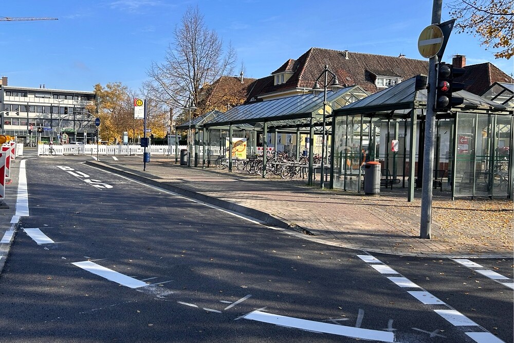 Stadtbusse fahren wieder den Busbahnhof an