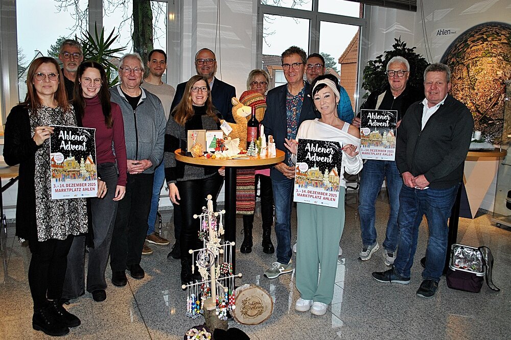 Vom Weihnachtsbaum-Geradesingen bis zum verkaufsoffenen Sonntag: „Ahlener Advent“ lockt auf den Marktplatz