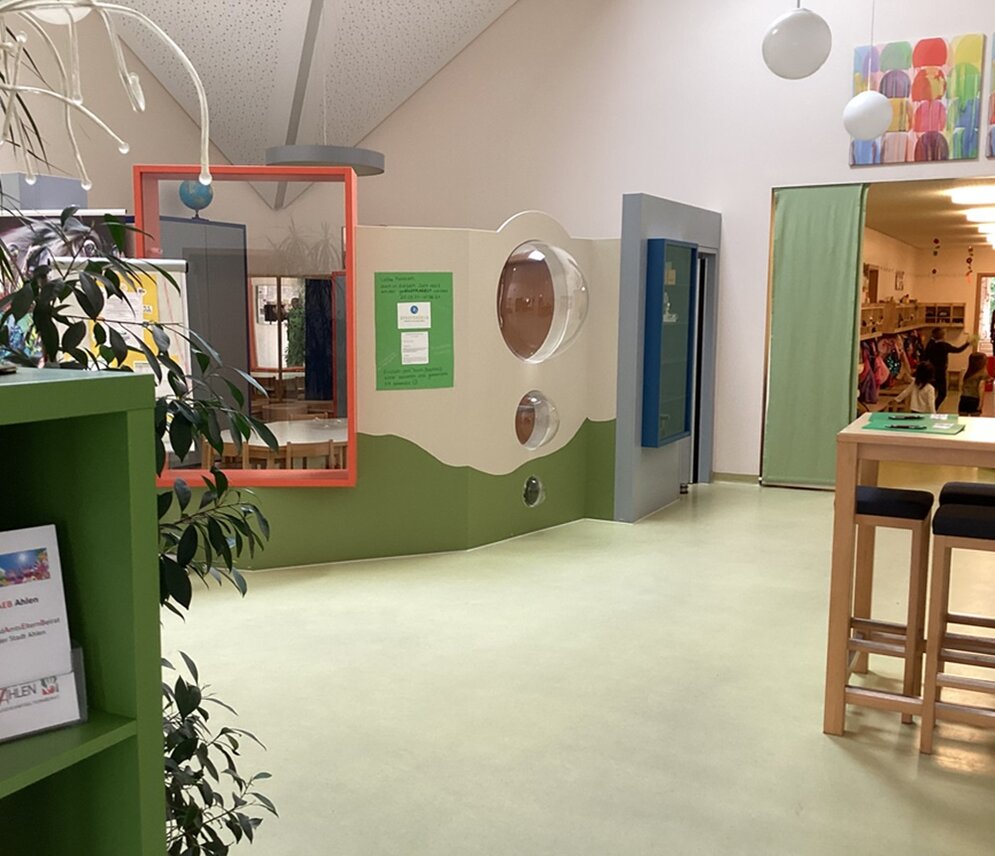 Forscherlabor in unserer Eingangshalle