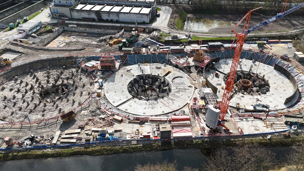 Deutlich zeichnet sich aus der Luft der Baufortschritt der letzten Monate ab: 12. März 2026