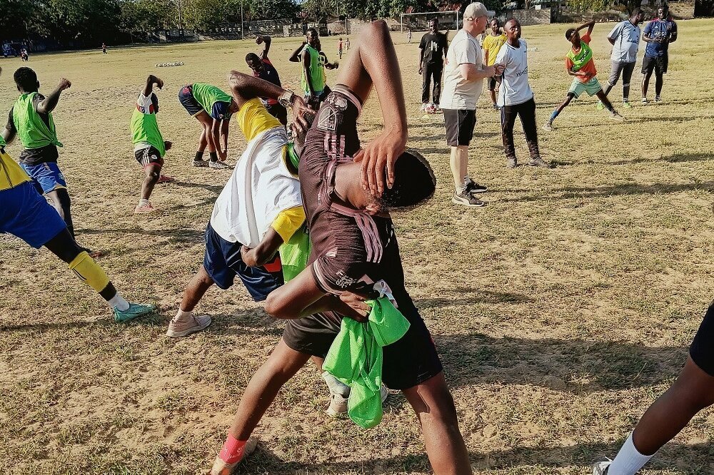 Fußball, Volleyball und Film - Info-Abend zu drei Workshops in Bagamoyo 2025