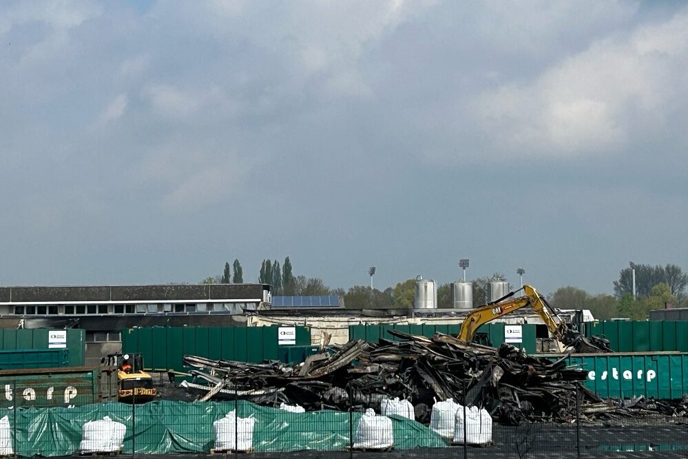 Brand bei JOPA: Trotz großer Schäden „mit blauen Augen davongekommen“