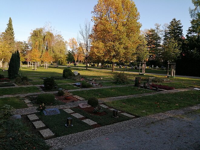 Foto: Gräber auf dem Südfriedhof
