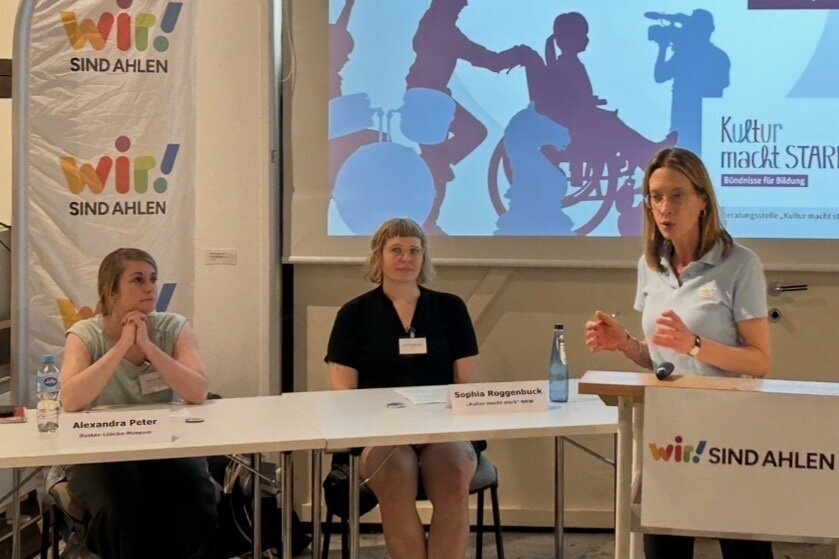 Kultureinrichtungen informieren sich über Fördermöglichkeiten