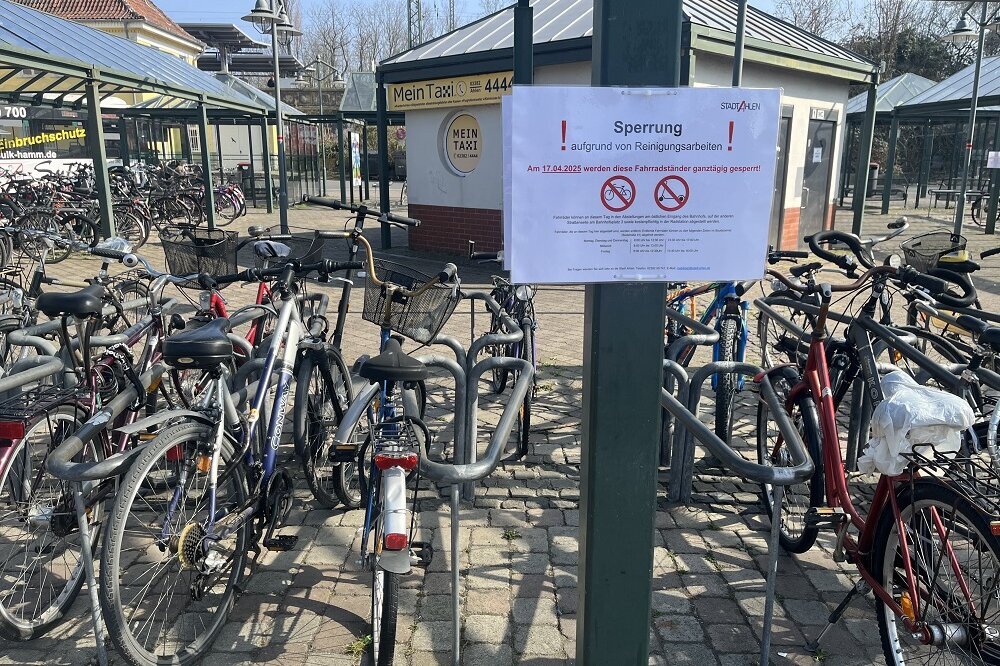 Frühjahrsputz am ZOB: Stadt sperrt Fahrradabstellanlagen