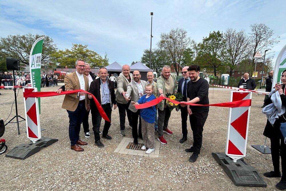 Dr.-Paul-Rosenbaum-Platz ist jetzt ein lebendiges Zentrum