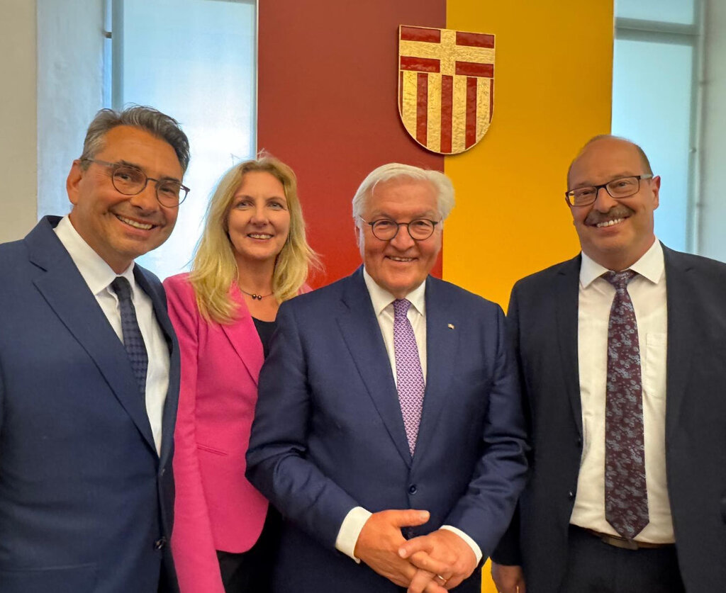 Sichtlich wohl fühlte sich Bundespräsident Steinmeier unter Bürgermeisterin und Bürgermeistern aus dem Kreis Warendorf.