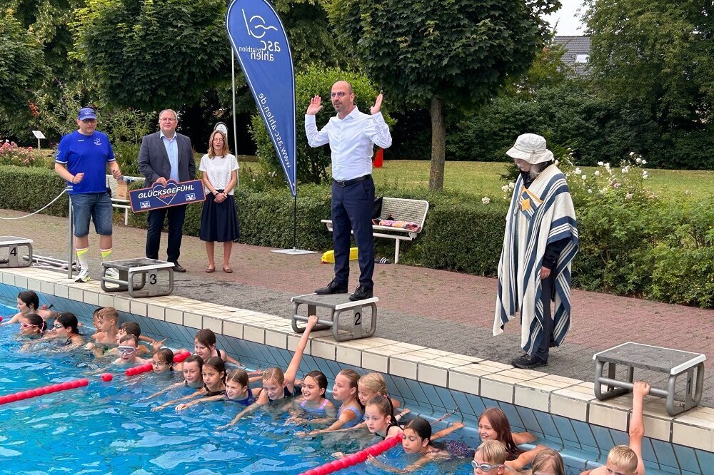 450 Kinder feiern Comeback des Volksbank-Schultriathlons