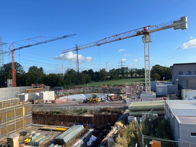Foto: Blick auf die Baustelle der neuen Kläranlage