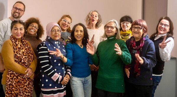 Foto: Gruppenfoto Internationales Frauenfrühstück