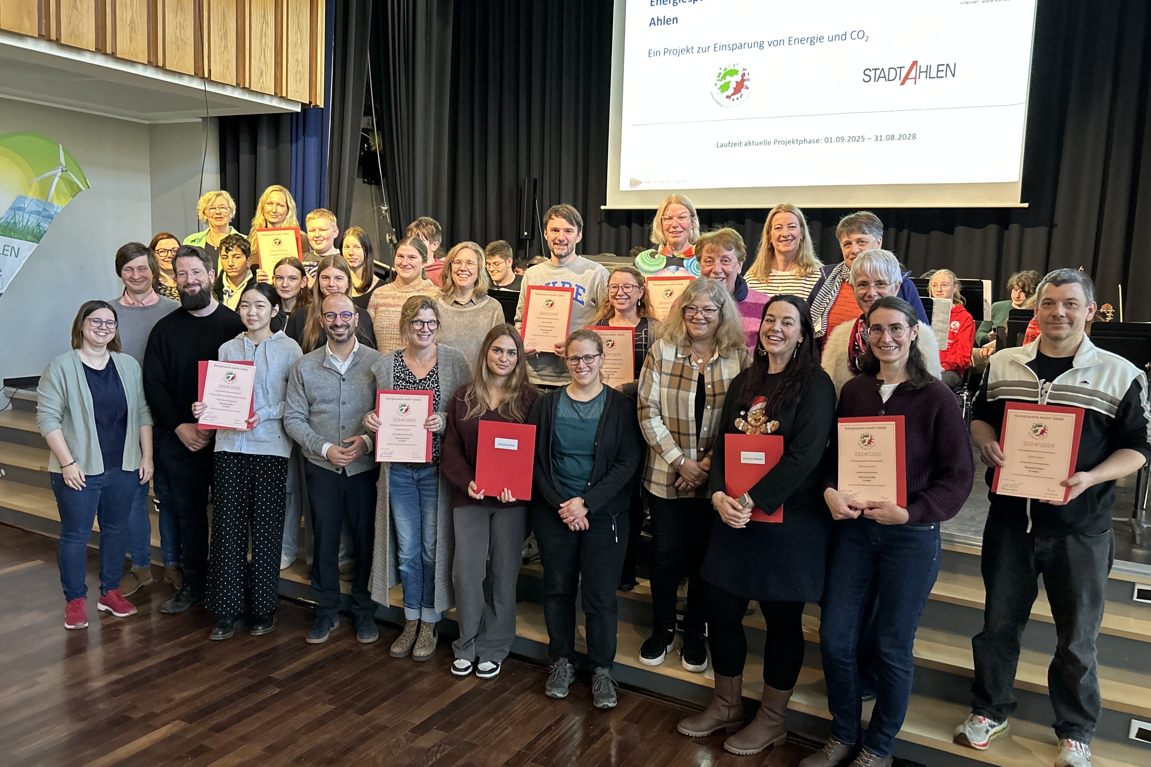 Schulen und Kitas für herausragendes Engagement beim Energiesparen geehrt