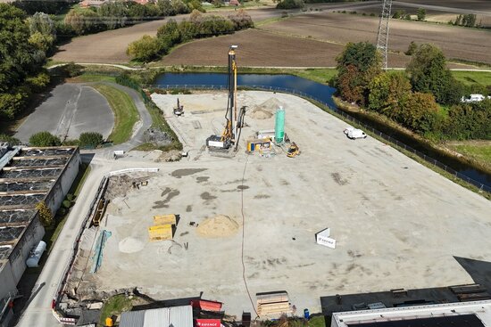 Deutlich zeichnet sich aus der Luft der Baufortschritt der letzten Monate ab: 23. September 2025