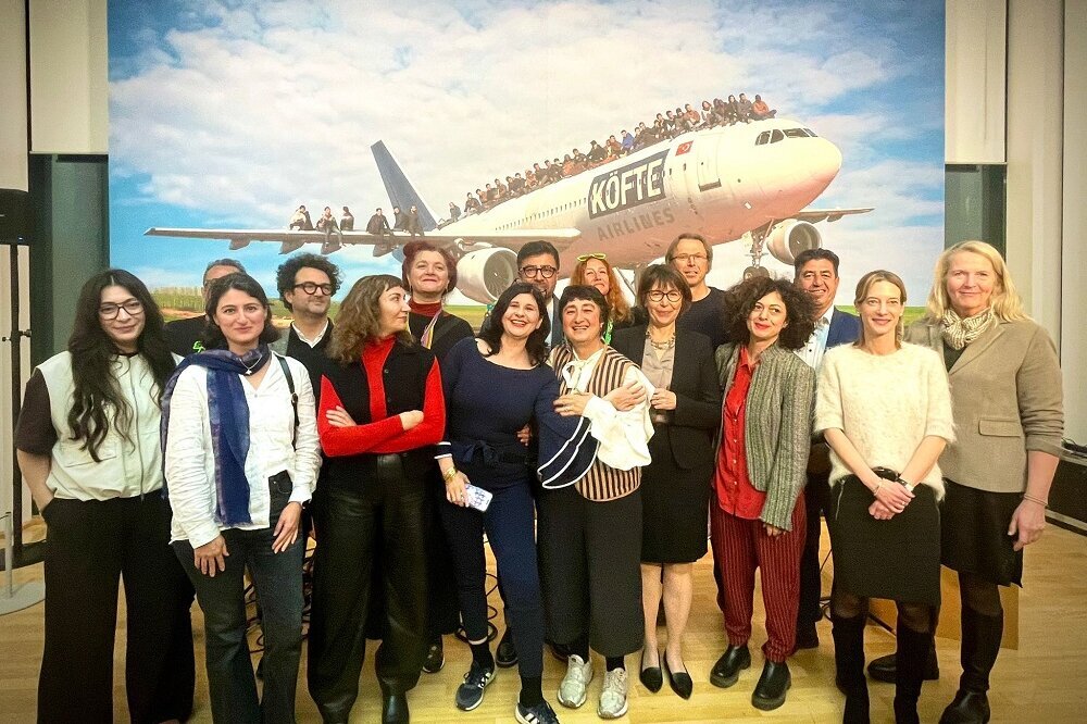 Migration und Heimat mit Blick auf deutsch-türkisches Leben - Süße Heimat, Illusion oder Versprechen? 