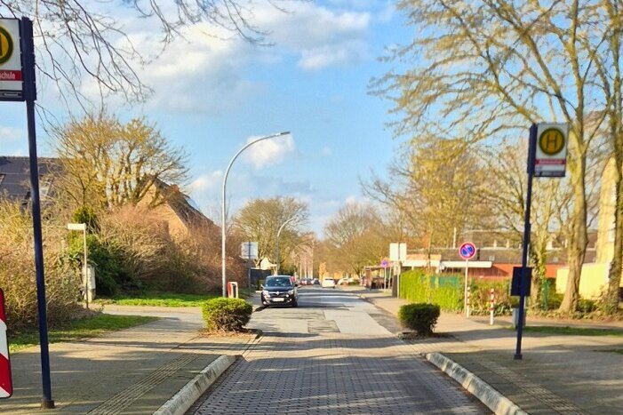 Ahlener Umweltbetriebe sanieren Pflasterfläche „Im Burbecksort“