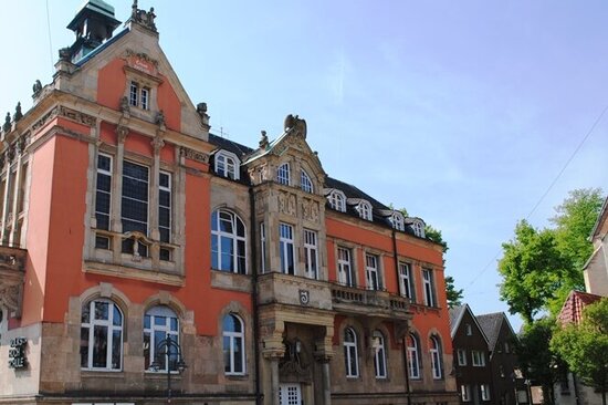 Foto: Altes Rathaus, VHS im Sommer